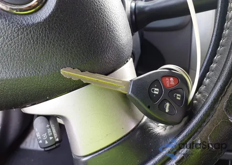 2009 Toyota Corolla S z USA, uszkodzony, nr VIN 1NXBU40E99Z095434